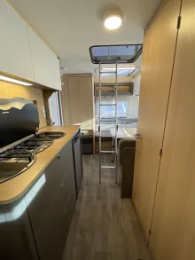 Fahrzeugbild LMC Tandero 430 D mit Hubdach, Markise.... #17