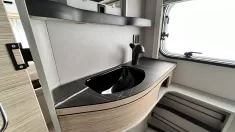 Bild 12 Hymer Eriba Touring 530 Nugget Gold Edition