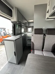 Bild 12 Weinsberg CaraBus 600 MQ Automatik/170PS