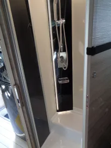 Fahrzeugbild McLouis Nevis 881 Vollintegriert Kat. 4 #18