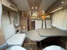 Fahrzeugbild Weinsberg CaraSuite 700 ME - Einzelbetten & Hubbett #10