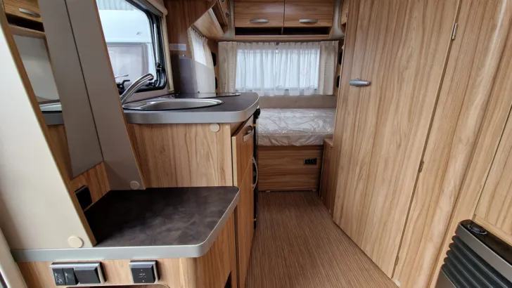 Fahrzeugbild Hymer Eriba Nova Light 425 #13