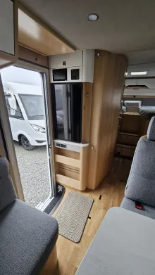 Fahrzeugbild Hymer B-Klasse MC T 600 WhiteLine Sie sparen 24.000,-€ Hubbett #6