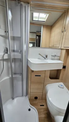 Fahrzeugbild Hymer B-Klasse MC T 600 WhiteLine Sie sparen 24.000,-€ Hubbett #12