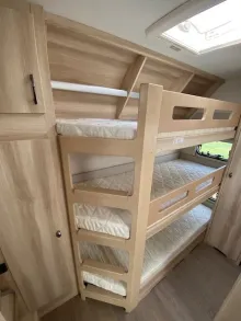 Fahrzeugbild Hobby De Luxe 560 KMFe #4