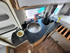 Bild 14 Hymer Eriba Touring 430 Verfüg./Nugget Gold Edition