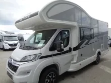 Fahrzeugbild McLouis Glamys 320 Alkoven Kat. 1 #5