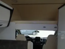 Fahrzeugbild McLouis Glamys 320 Alkoven Kat. 1 #10