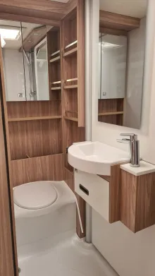 Fahrzeugbild Bürstner Limited T 660 Listenpreis 91.187€ #15