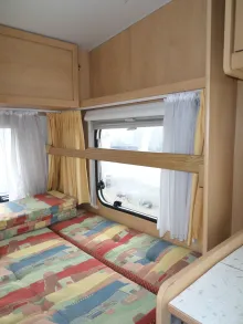 Fahrzeugbild Bürstner Fun 435 Nr. 18 - Doppelbett, Klappbett #18