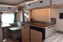 Fahrzeugbild Hymer Eriba Touring 542 Harbour Blue, Längsbetten #13