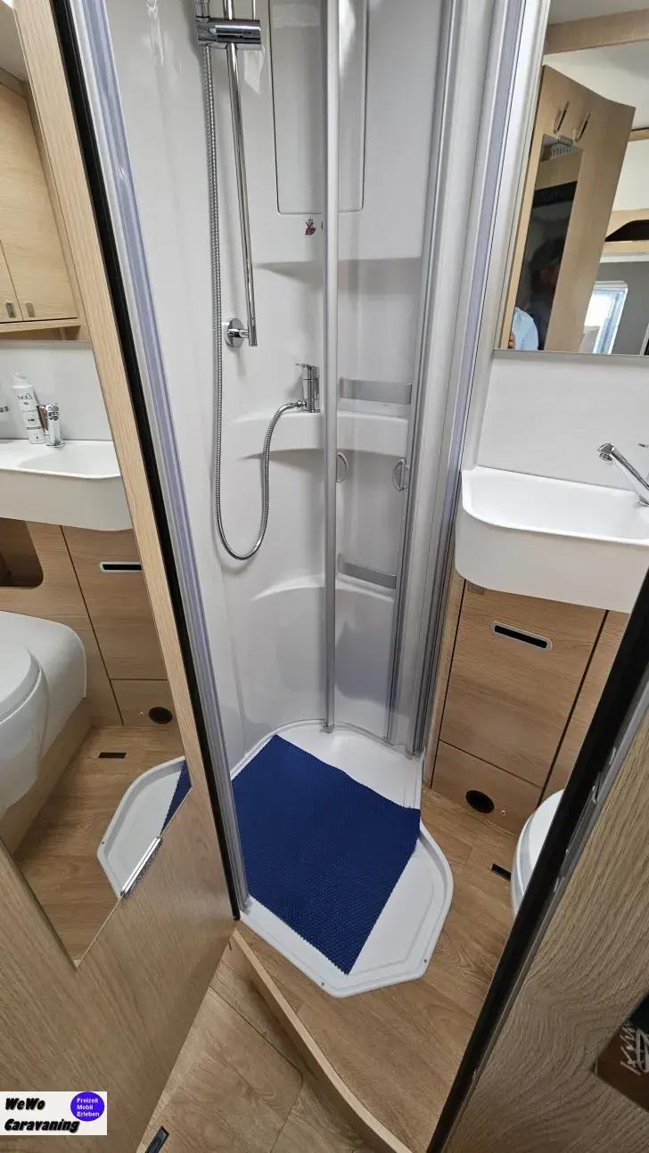 Fahrzeugbild Hymer B-Klasse MC I 600 WhiteLine 200 Ah Lifepo4 DuoCS #10