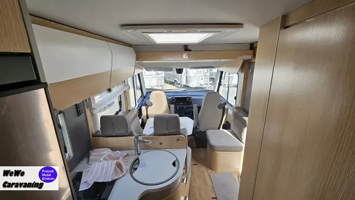 Fahrzeugbild Hymer B-Klasse MC I 600 WhiteLine 200 Ah Lifepo4 DuoCS #5