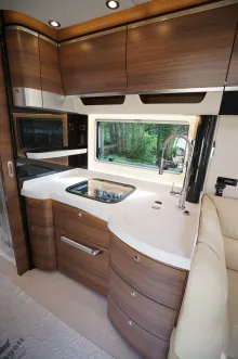 Fahrzeugbild Concorde Charisma 910 MI Caramobil Luxuspartn.am Bodensee #12