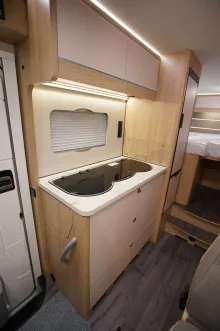 Fahrzeugbild LMC Cruiser T 662 G 100 CARAVANS MÜSSEN RAUS! #10