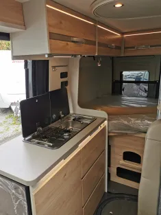 Bild 10 Dethleffs Globetrail 540 DR Advantage Dieselheizung+Aufstelldach