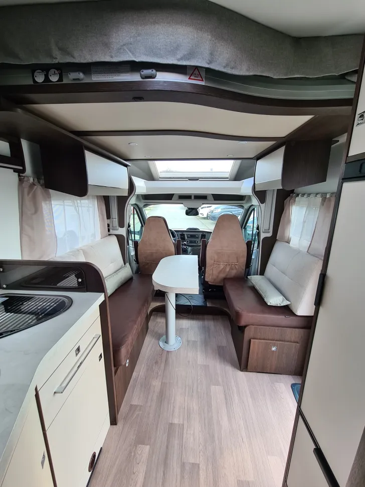 Fahrzeugbild Benimar Tessoro 468 #8