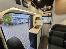 Fahrzeugbild Mooveo VAN F60DB 170 PS, Trail-Version #9