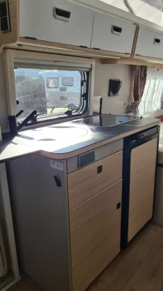 Bild 10 Hymer Eriba Touring 542 *Ausstattungspaket-Tango Red*