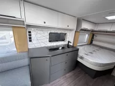 Bild 12 Fendt Apero 495 SFB 2024 HEXEL-CARAVAN AUSGESTELLT