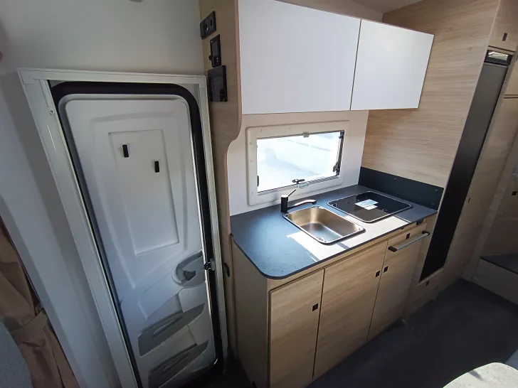 Fahrzeugbild Challenger Alkoven C387 Start Edition #10