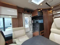 Bild 6 Carthago c-tourer I 145 RB LE superior -300AH/Solar/kein HUBBETT/TOP