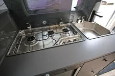 Bild 12 Fendt Apero 465 TG Truma Combi 4 C