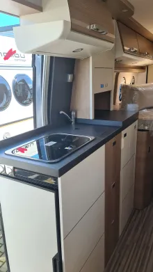 Fahrzeugbild Malibu Van First Class - Two Rooms 640 LE RB #11