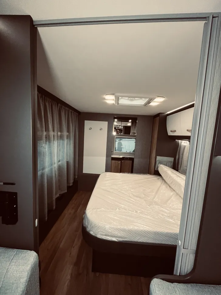 Fahrzeugbild Dethleffs Beduin Scandinavia 690 BQT Caravan Wochen! Gratis Vorzelt #16