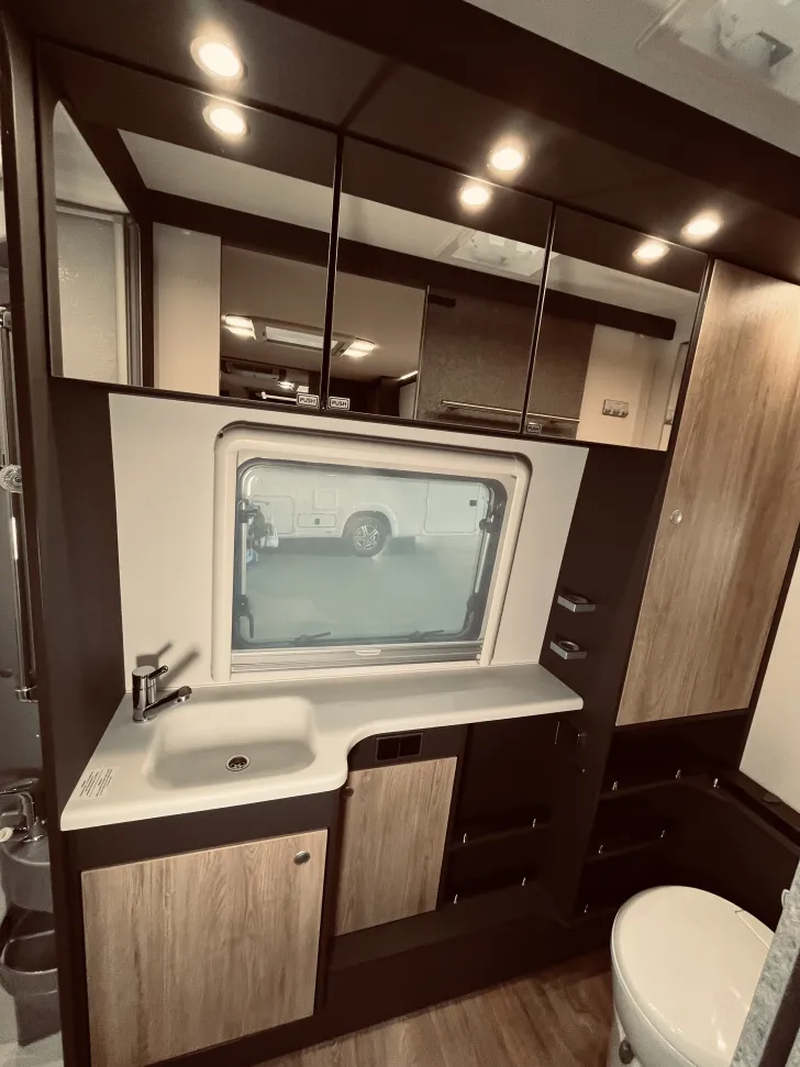 Fahrzeugbild Dethleffs Beduin Scandinavia 690 BQT Caravan Wochen! Gratis Vorzelt #21