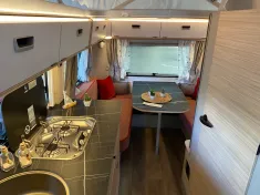 Bild 11 Hymer Eriba Touring 560 *Tango Red*Komfort*Autark*