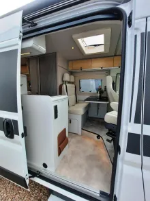 Fahrzeugbild Hymer Camper Van Grand Canyon #4