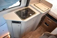 Fahrzeugbild Carado CV 590 4x4 EDITION24 Rückfahrvideo, Dieselheizung #12