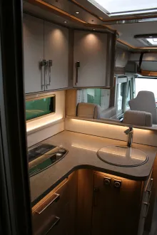 Fahrzeugbild Kabe Imperial i860 LGB #10