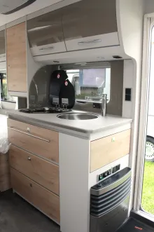 Fahrzeugbild Dethleffs Nomad 460 EL Klimaanlage #9