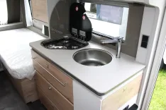 Bild 10 Dethleffs Nomad 460 EL Klimaanlage