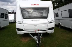 Bild 13 Dethleffs Nomad 460 EL Klimaanlage