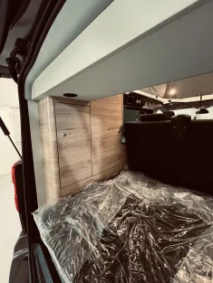 Bild 14 Dethleffs Globevan Flex Automatik, Küche