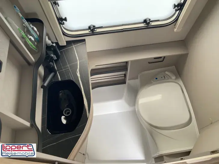 Fahrzeugbild Hymer Eriba Touring 430 Tango Red Edition #9