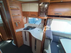 Bild 10 Carthago chic c-line I 4.9 LE L ++ hydraul. Hubstützen