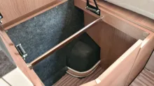 Fahrzeugbild Malibu Van First Class - Two Rooms 640 LE RB #12