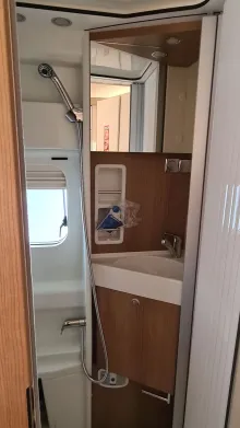 Fahrzeugbild Malibu Van First Class - Two Rooms 640 LE RB #14