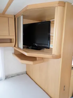 Bild 10 Fendt Saphir 470 Nr. 25/franz. Bett / RSG / 4er