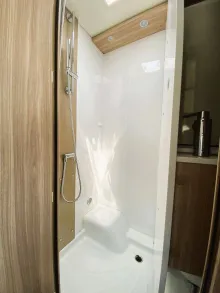 Fahrzeugbild Bürstner Limited T 690 G #8