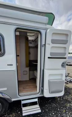 Bild 4 Hymer Eriba Touring 430 MARKISE, FAHRRADTRÄGER