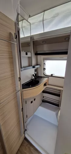 Bild 9 Hymer Eriba Touring 430 MARKISE, FAHRRADTRÄGER