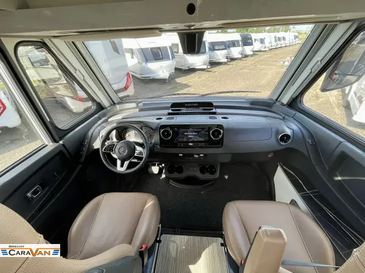 Fahrzeugbild Bürstner Elegance I 920 G VOLLAUSSTATTUNG > top price #3