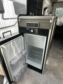 Fahrzeugbild Hymer Camper Van Yosemite #12