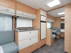 Bild 9 Dethleffs CAMPER 730 FKR