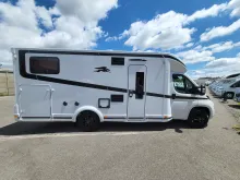 Fahrzeugbild Laika Kosmo L 409 #11